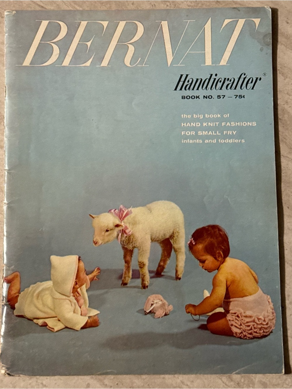 1957 BERNAT Handicrafter Book Hand Knot Fashion Patterns for Babies